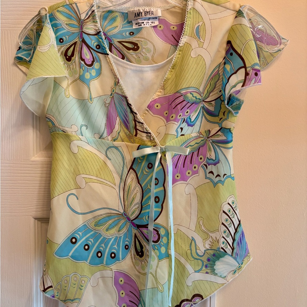 Amy Byer Yellow and Cream Flutter Sleeve Blouse with Tie Front